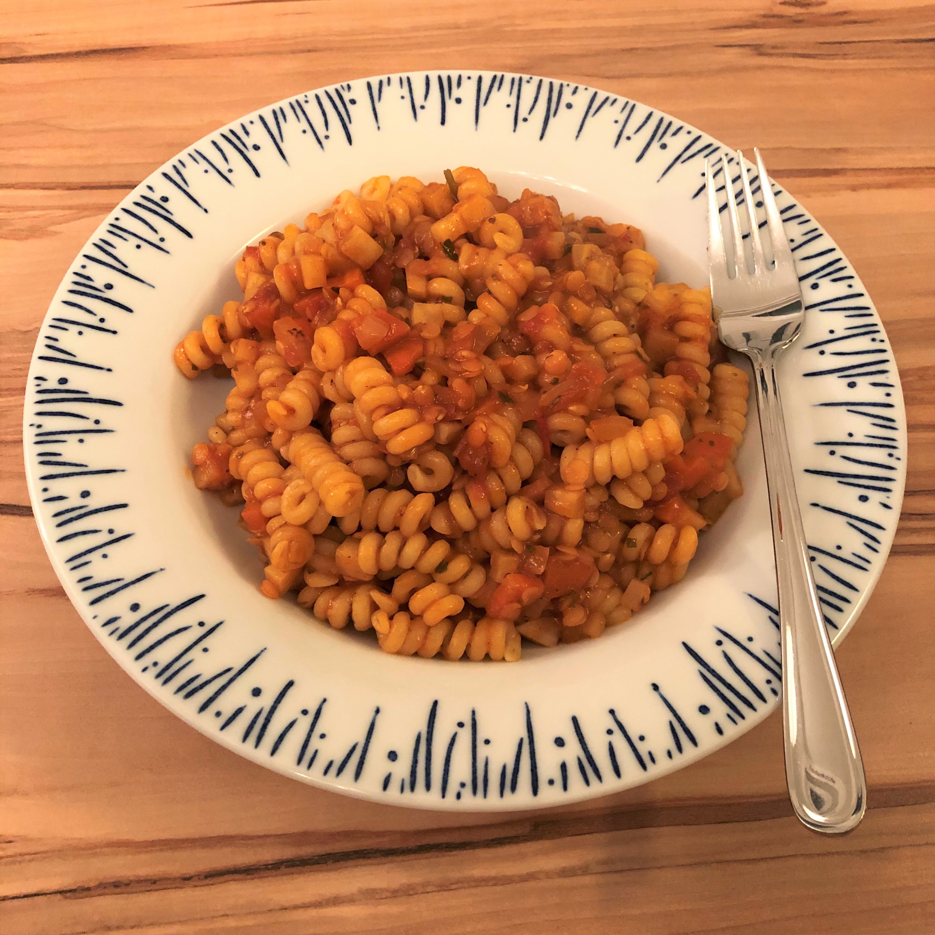 Nudeln mit Linsenbolognese